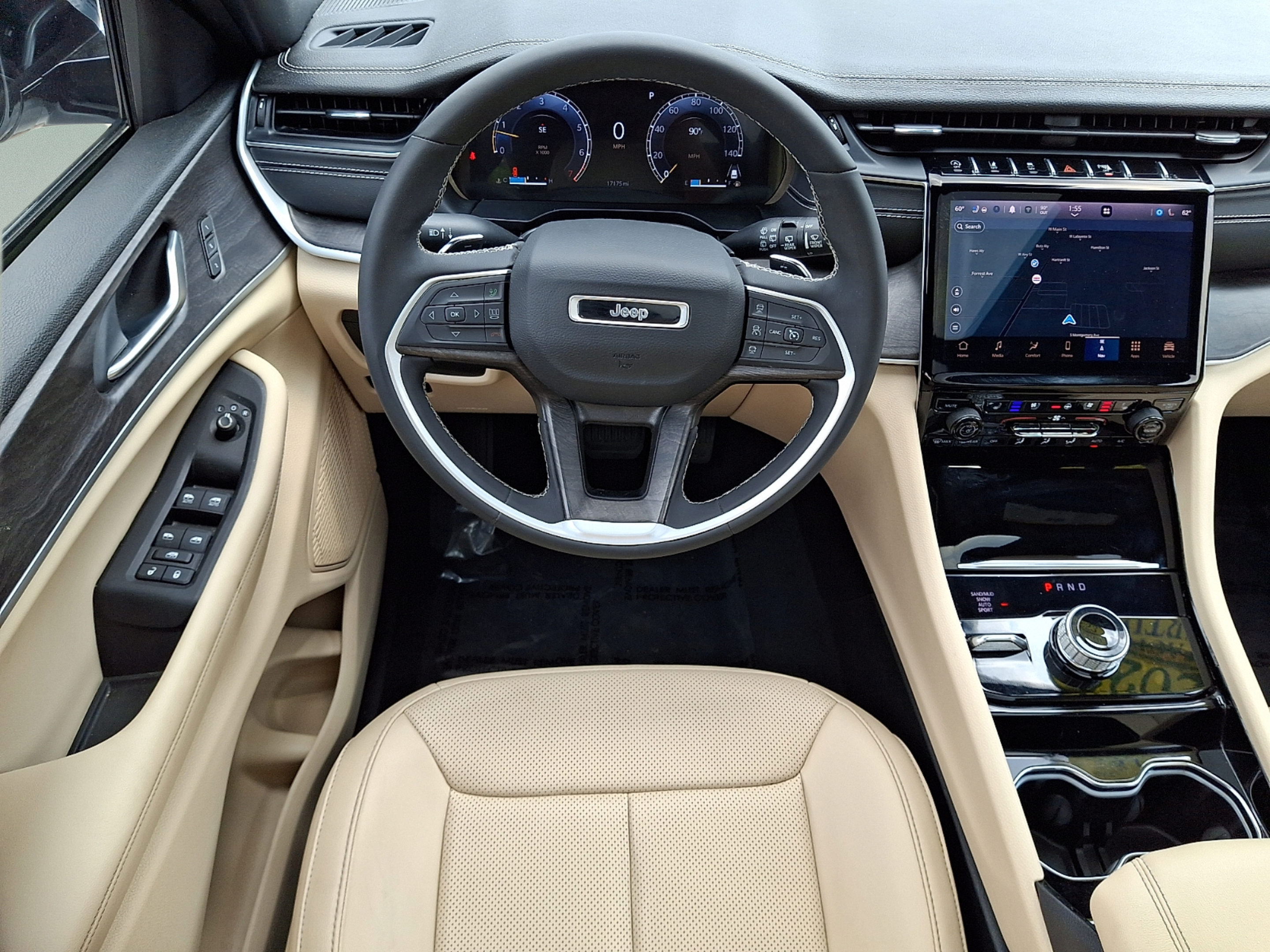 Used 2023 Jeep Grand Cherokee L Limited w/ Luxury Tech Group II AWD/4WD image 10