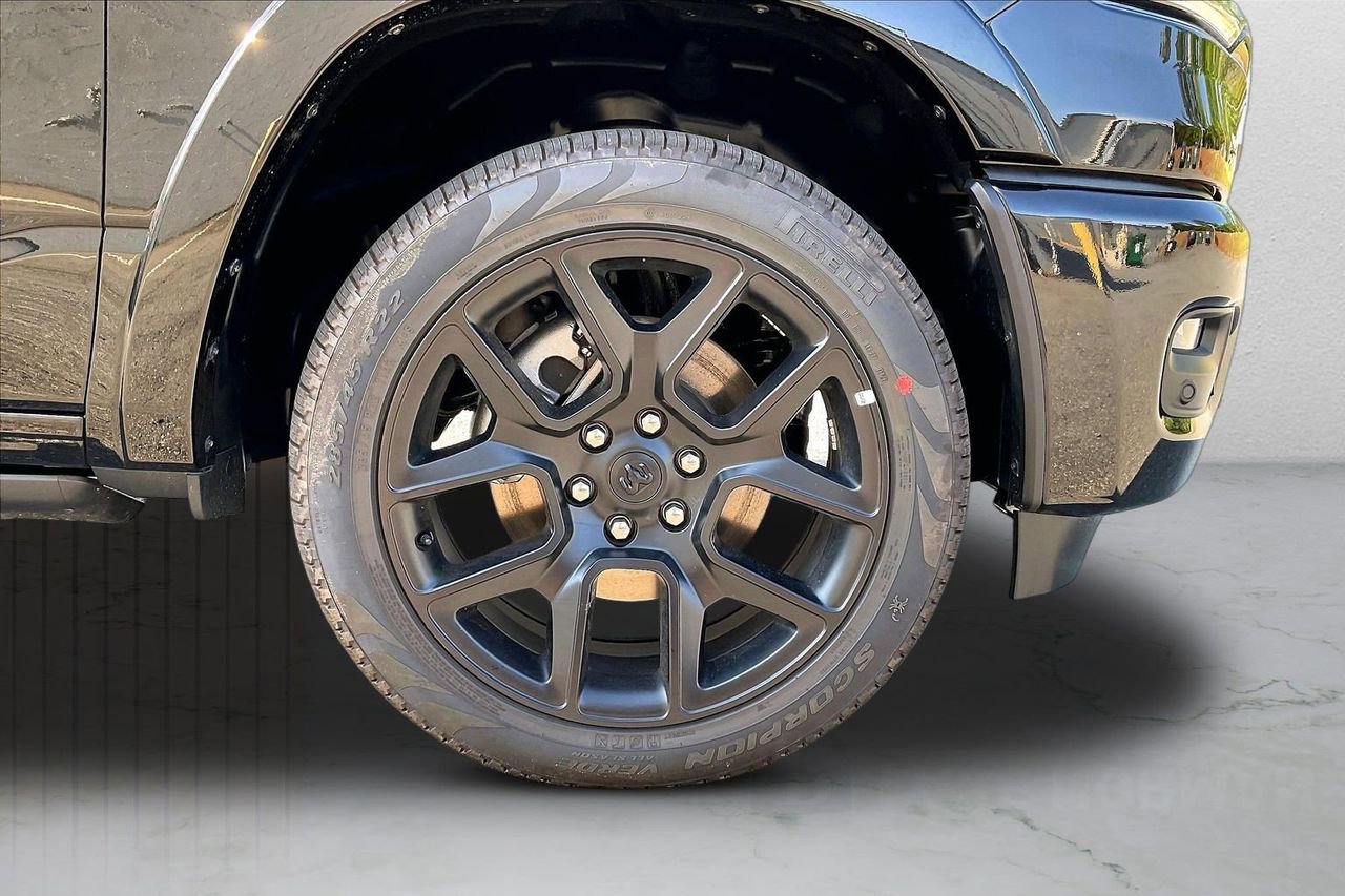 New 2026 RAM 1500 Laramie AWD/4WD image 32