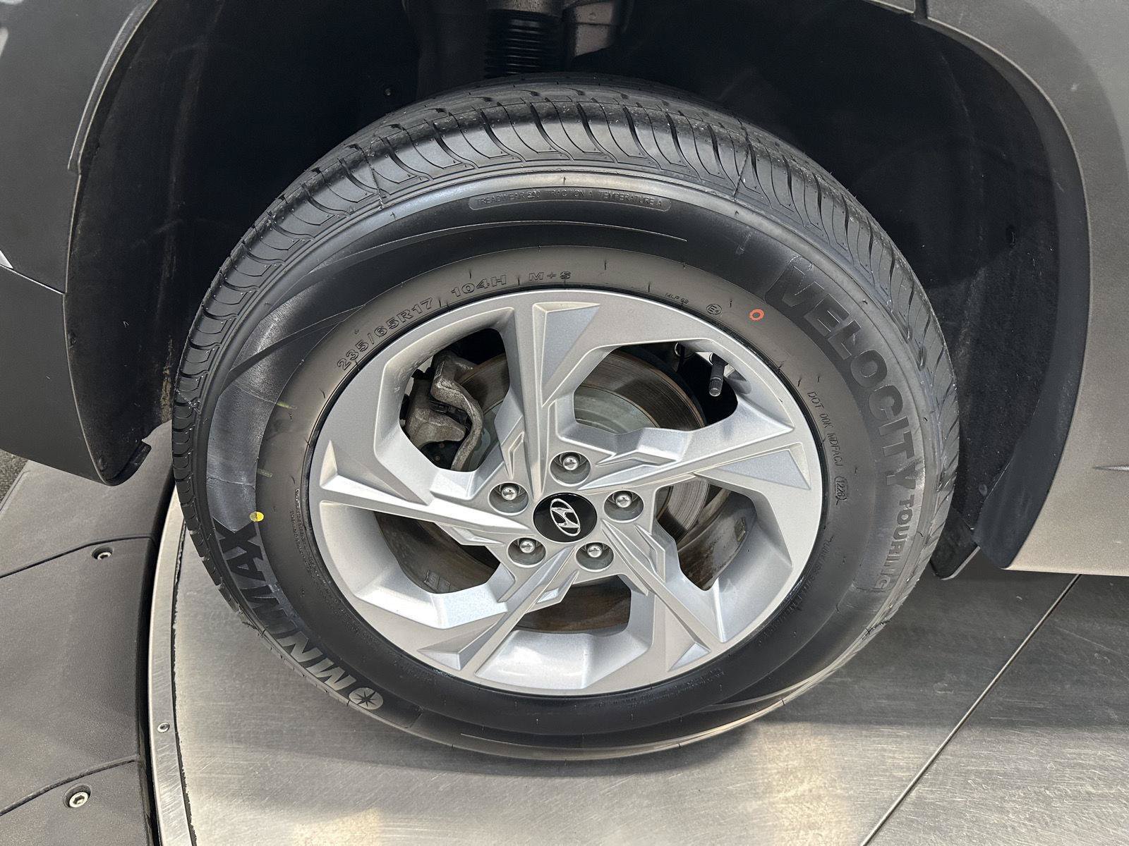 Used 2022 Hyundai Tucson SE AWD/4WD image 11