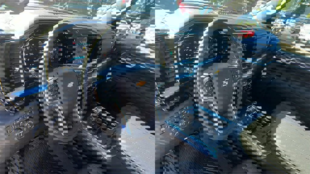 New 2026 Chevrolet Silverado 1500 LTZ w/ LTZ Premium Package image 19