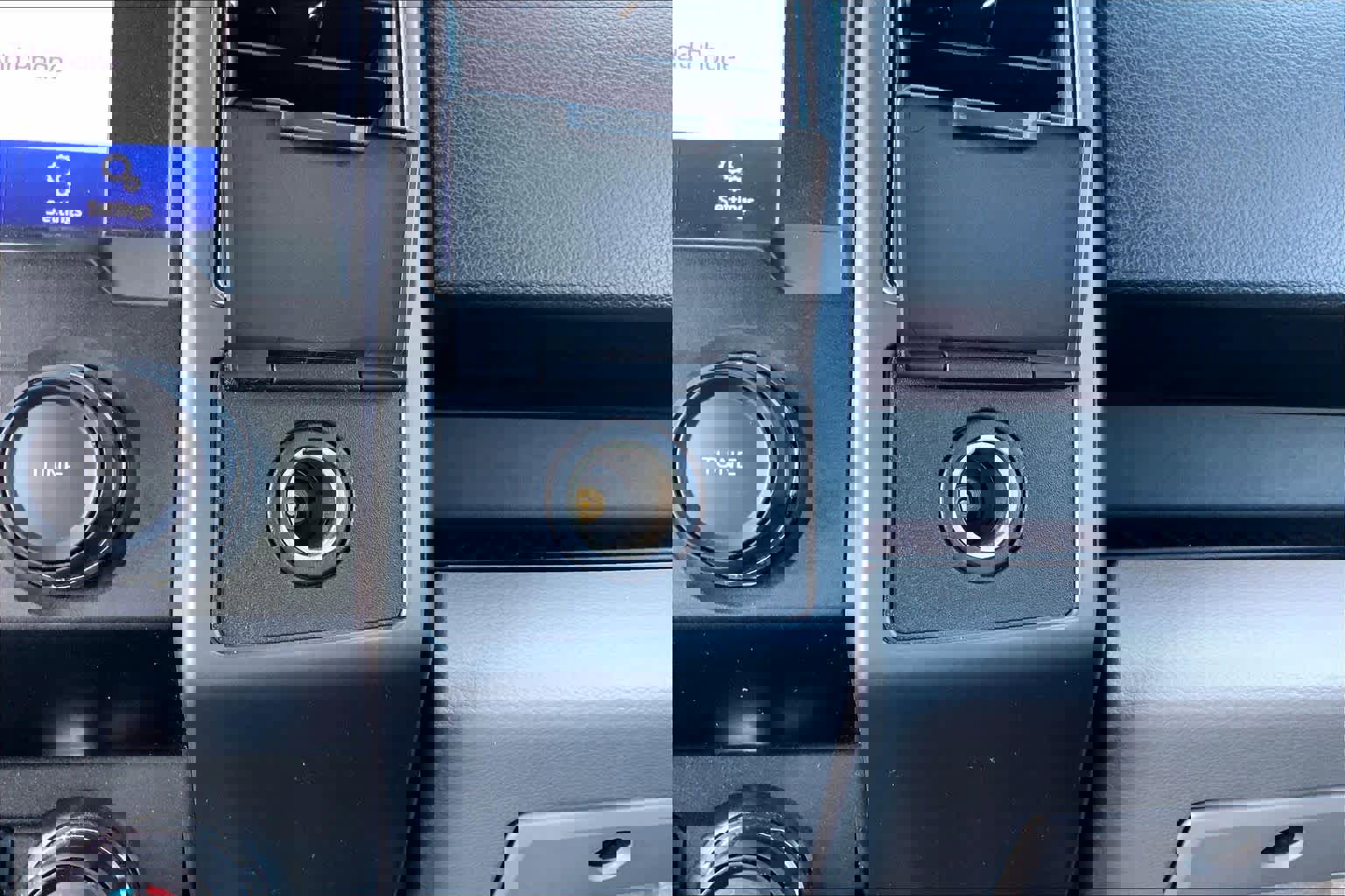 Certified 2019 Ford F150 XLT w/ Trailer Tow Package image 31