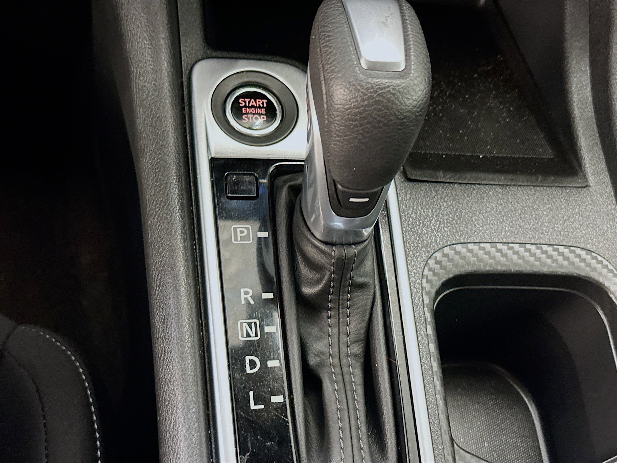 Used 2025 Nissan Sentra SV image 24