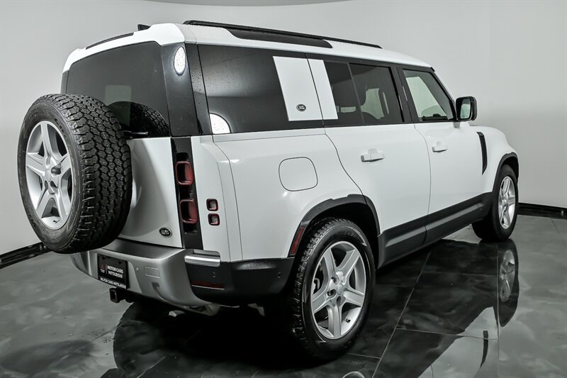 Used 2020 Land Rover Defender 110 HSE AWD/4WD image 9