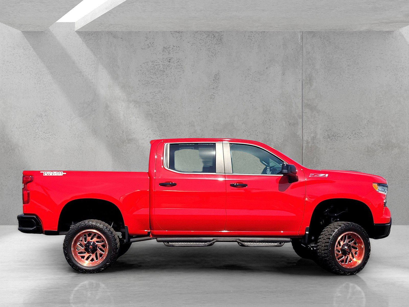 Used 2024 Chevrolet Silverado 1500 LT Trail Boss w/ Convenience Package II image 3