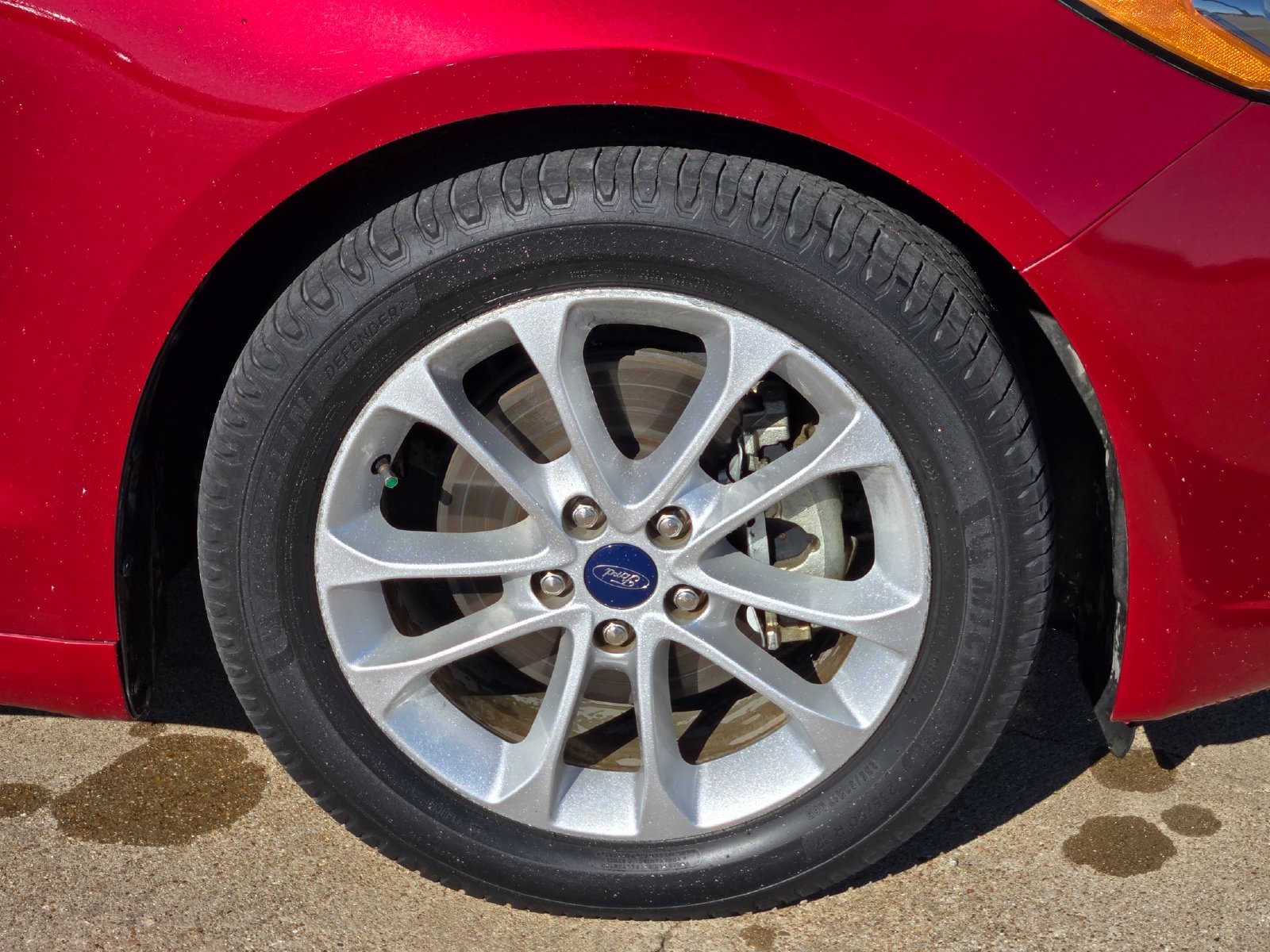 Used 2020 Ford Fusion SE FWD image 8