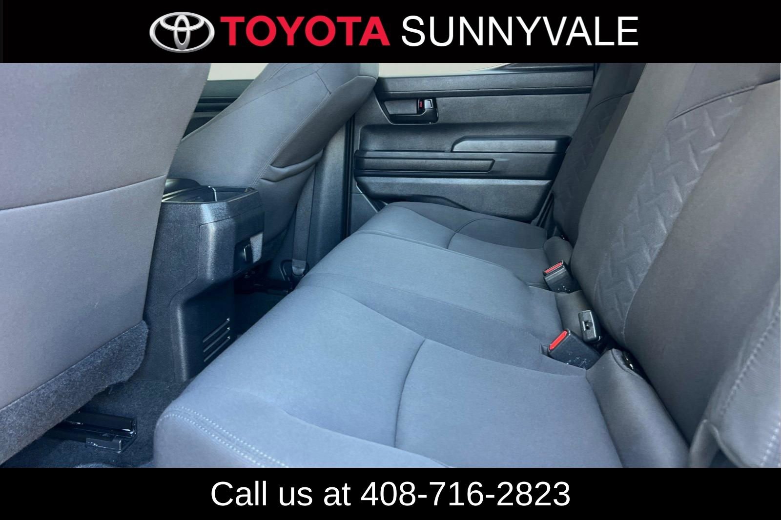 Used 2024 Toyota Tacoma SR5 AWD/4WD image 6