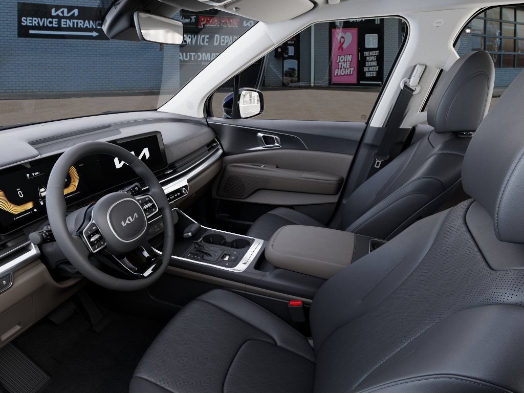 New 2026 Kia Carnival FWD image 17