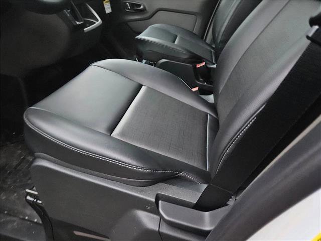 New 2026 Ford Transit 250 148 Medium Roof w/ Load Area Protection Package image 4
