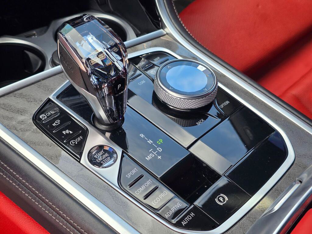 Used 2023 BMW 840i xDrive Coupe AWD/4WD image 18