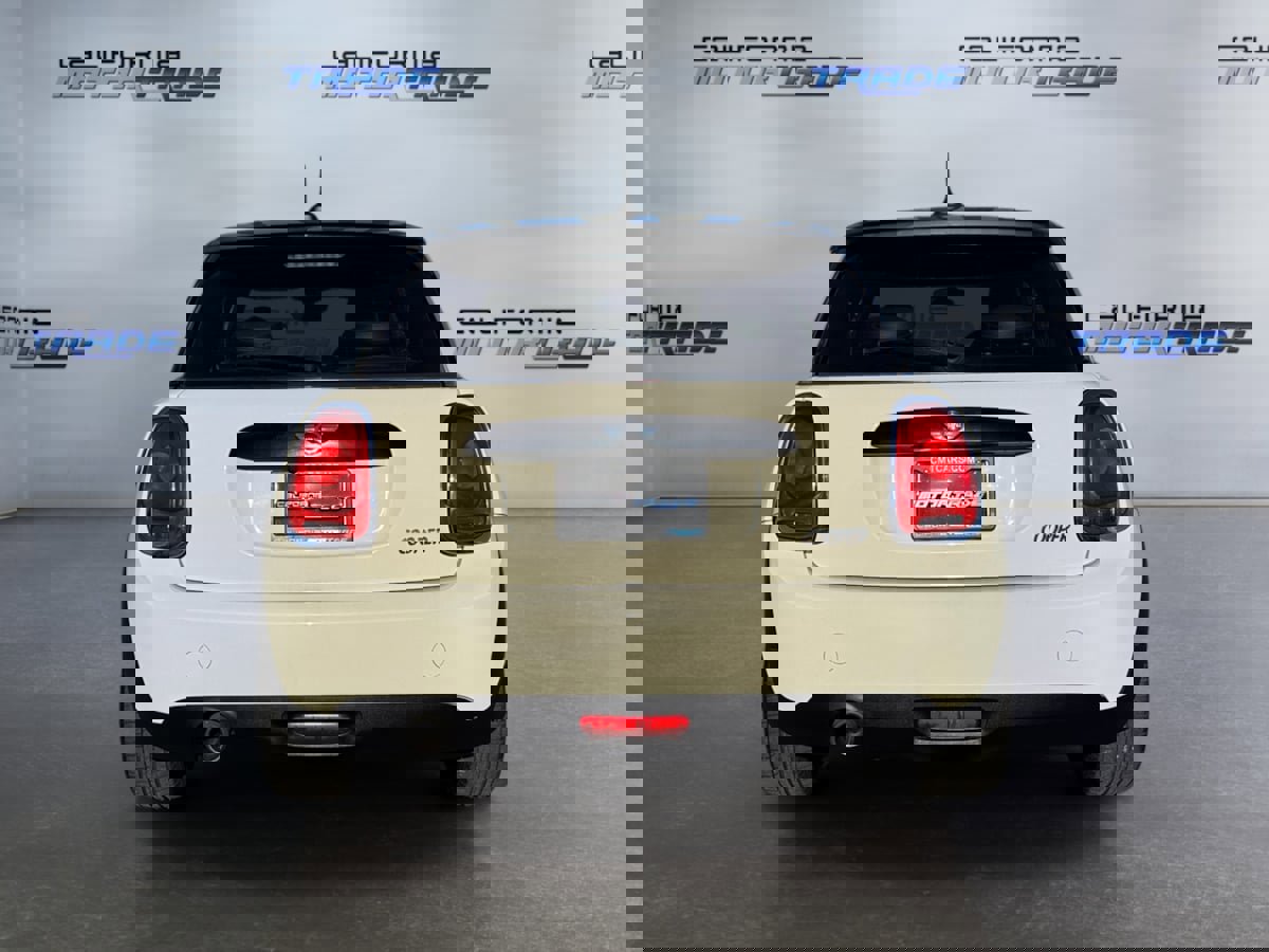 Used 2017 MINI Cooper 2-Door Hardtop image 6