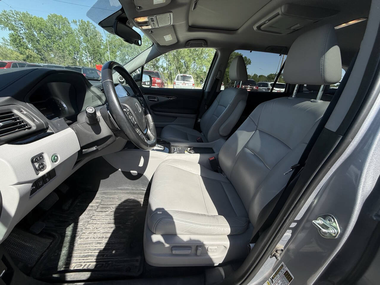 Used 2016 Honda Pilot Touring image 22