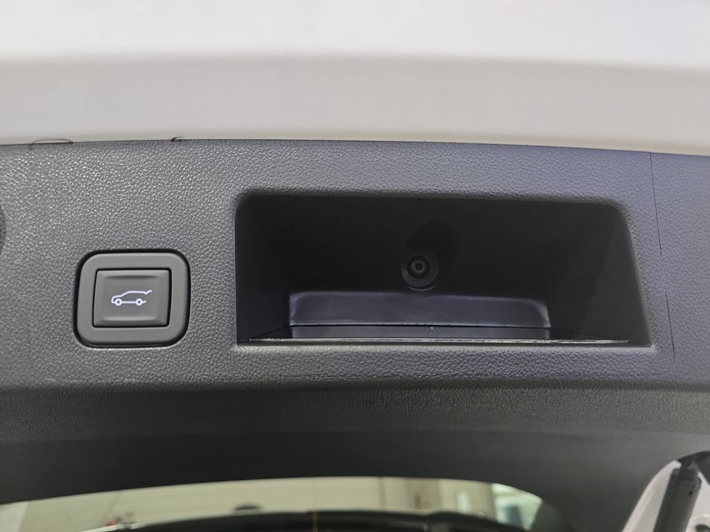 New 2026 GMC Terrain Elevation w/ Elevation Premium Package AWD/4WD image 13