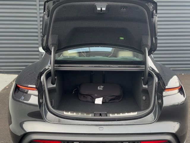 New 2024 Porsche Taycan 4S image 15