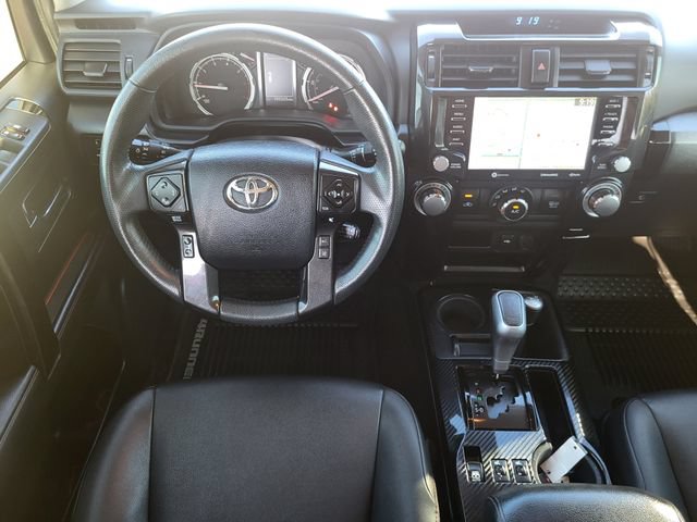Used 2020 Toyota 4Runner TRD Off-Road Premium AWD/4WD image 25
