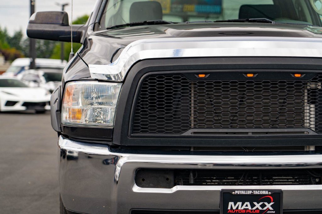 Used 2016 RAM 3500 Tradesman w/ Chrome Appearance Group AWD/4WD image 5
