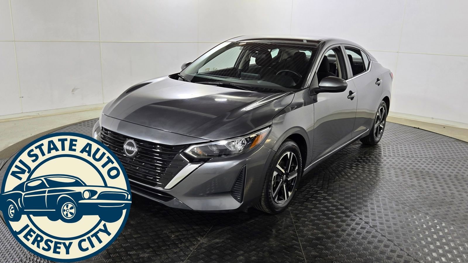 Used 2025 Nissan Sentra SV image 3