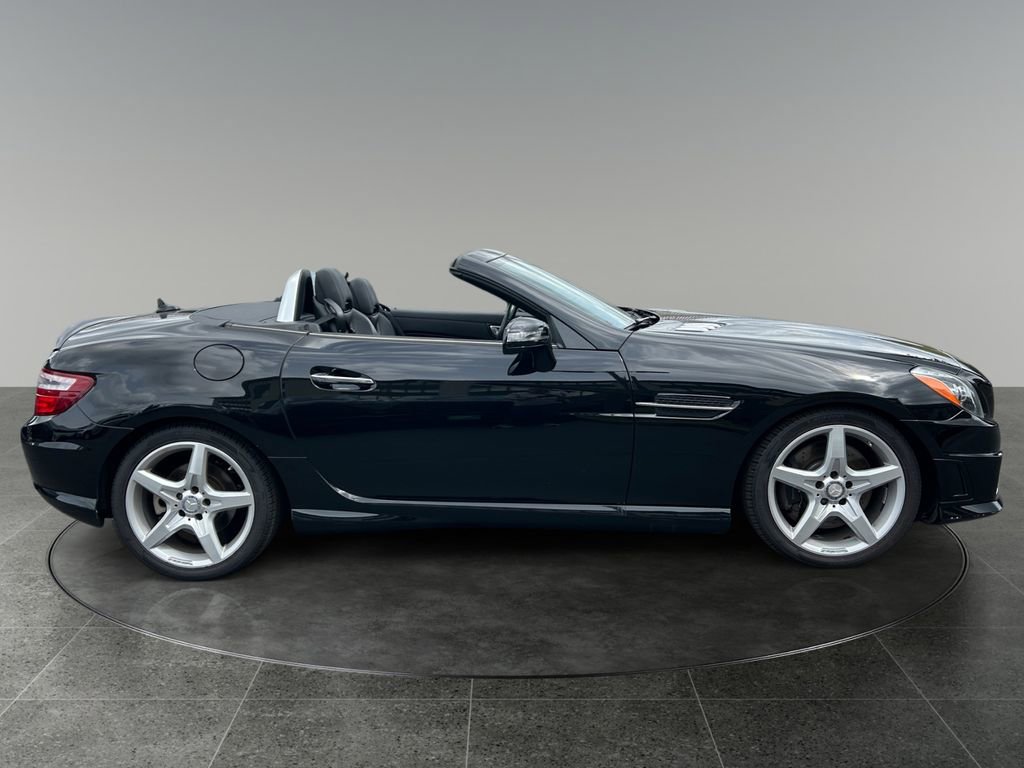 Used 2016 Mercedes-Benz SLK 350 image 10