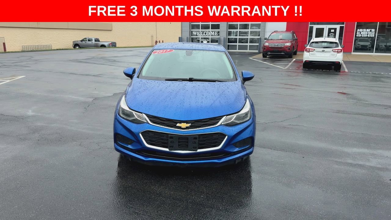 Used 2017 Chevrolet Cruze LT image 3