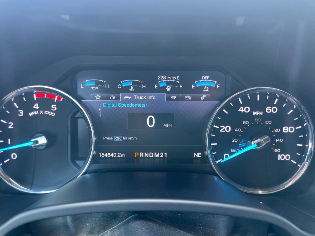 Used 2019 Ford F350 Lariat w/ Lariat Ultimate Package AWD/4WD image 3