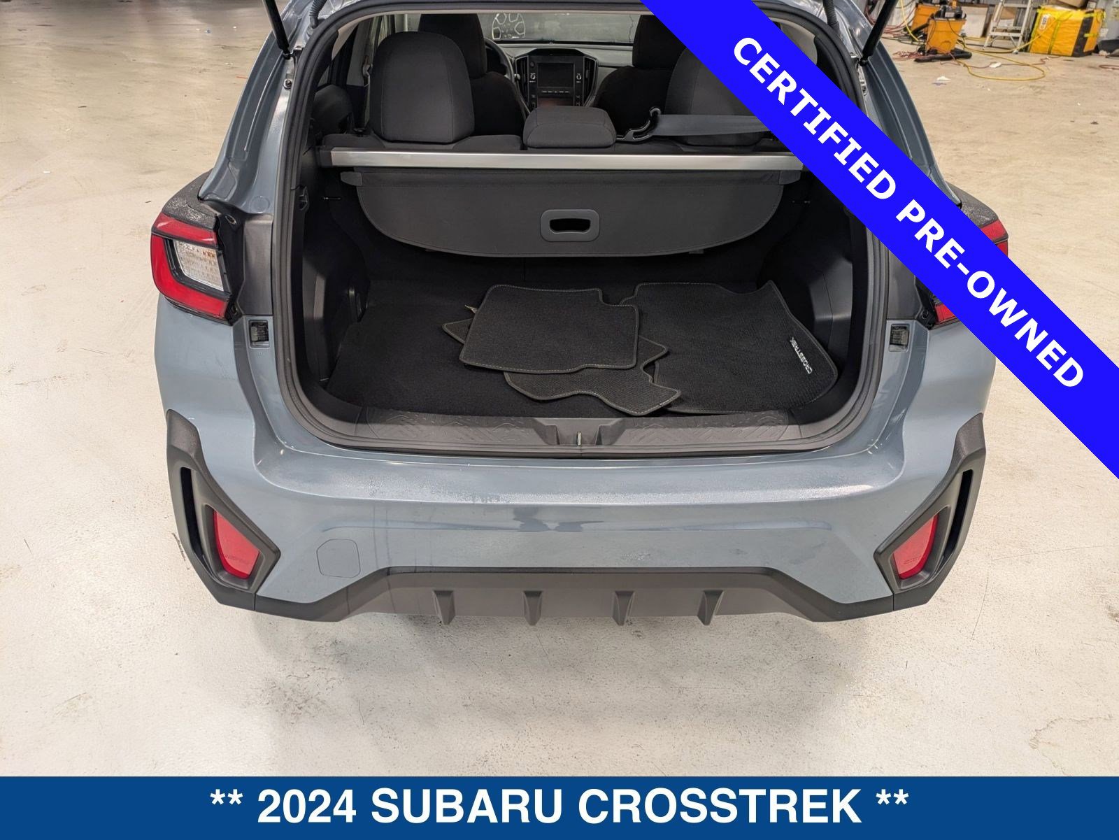 Used 2024 Subaru Crosstrek 2.0i w/ Crosstrek Mirror Package image 13