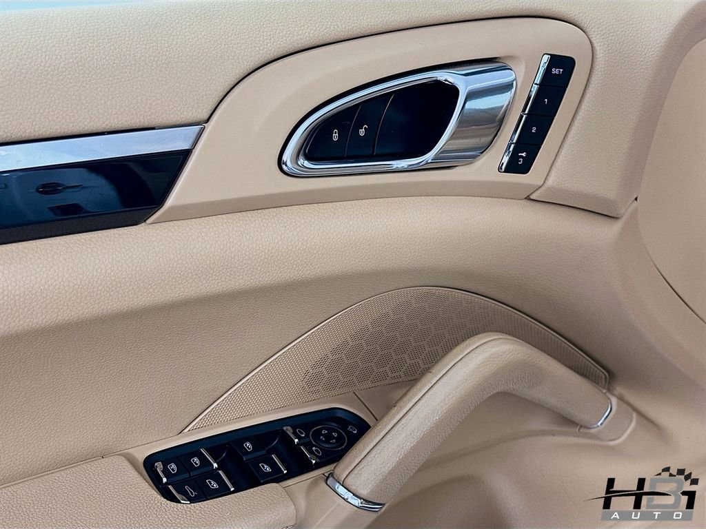 Used 2014 Porsche Cayenne image 14