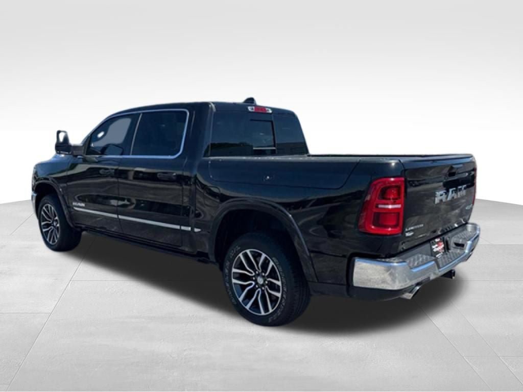 Used 2025 RAM 1500 Limited w/ Trailer Tow Group AWD/4WD image 5