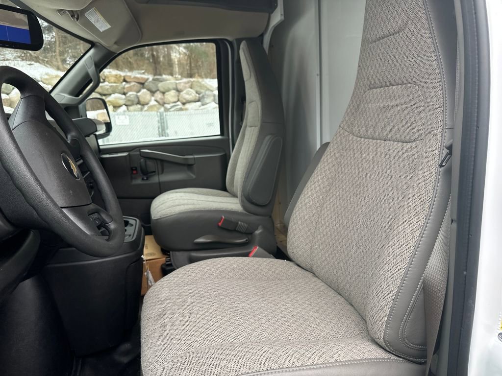 New 2025 Chevrolet Express 3500 Work Van w/ Power Convenience Package RWD image 16