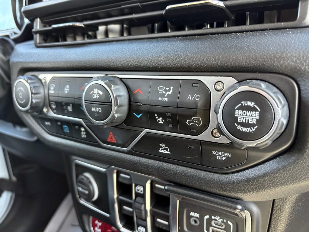 Used 2025 Jeep Wrangler Willys 4xe image 33