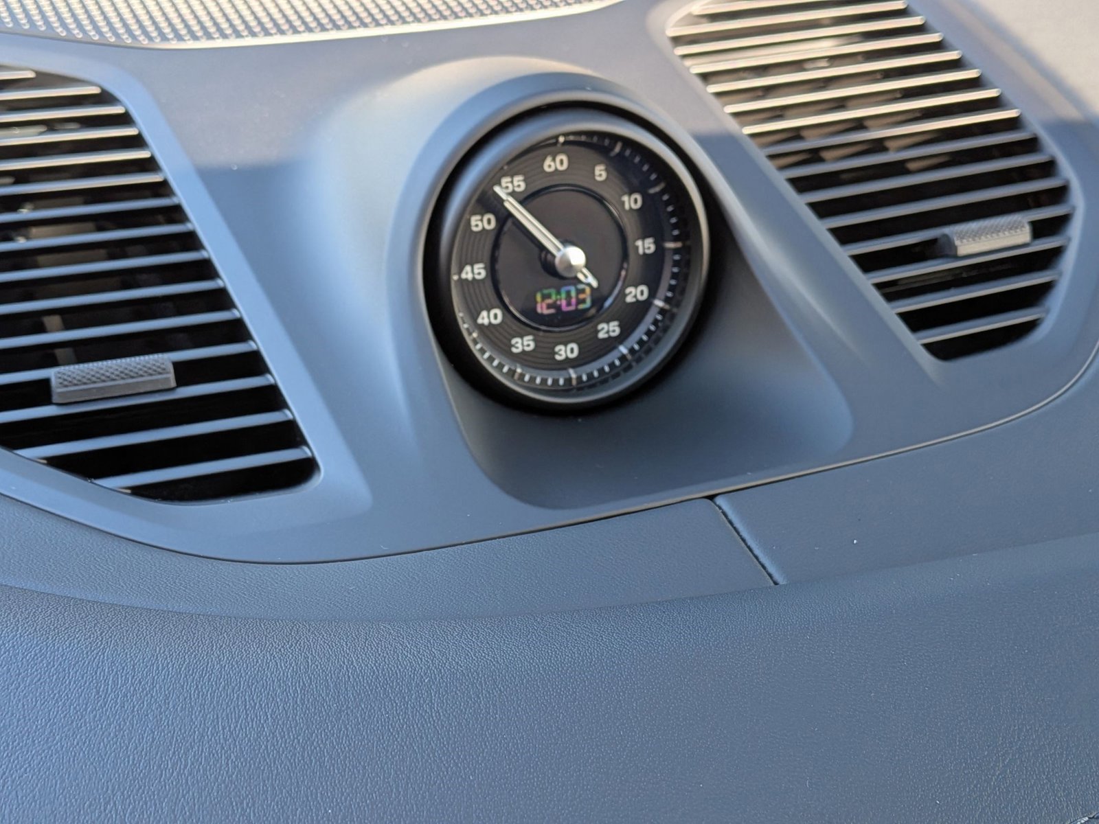 New 2026 Porsche Cayenne Coupe image 22