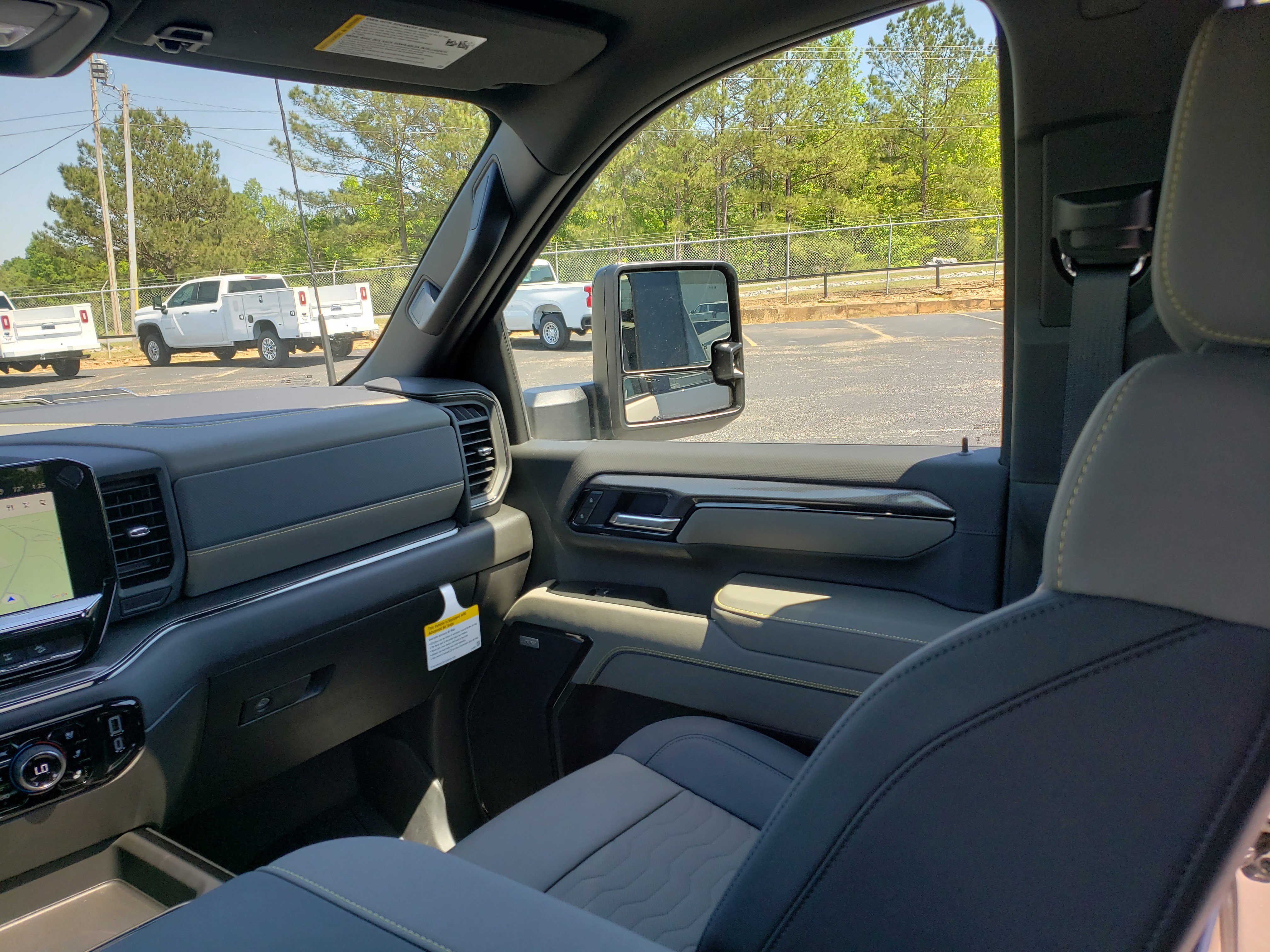 New 2026 Chevrolet Silverado 2500 ZR2 w/ LPO, Dark Essentials Package AWD/4WD image 37