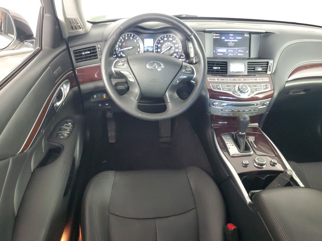 Used 2019 INFINITI Q70 Luxe w/ Proactive Package image 13