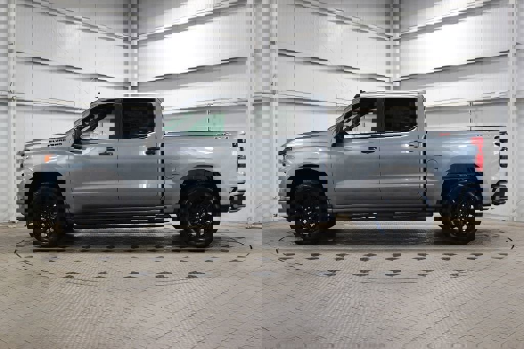 New 2026 Chevrolet Silverado 1500 Custom w/ Rally Edition image 4