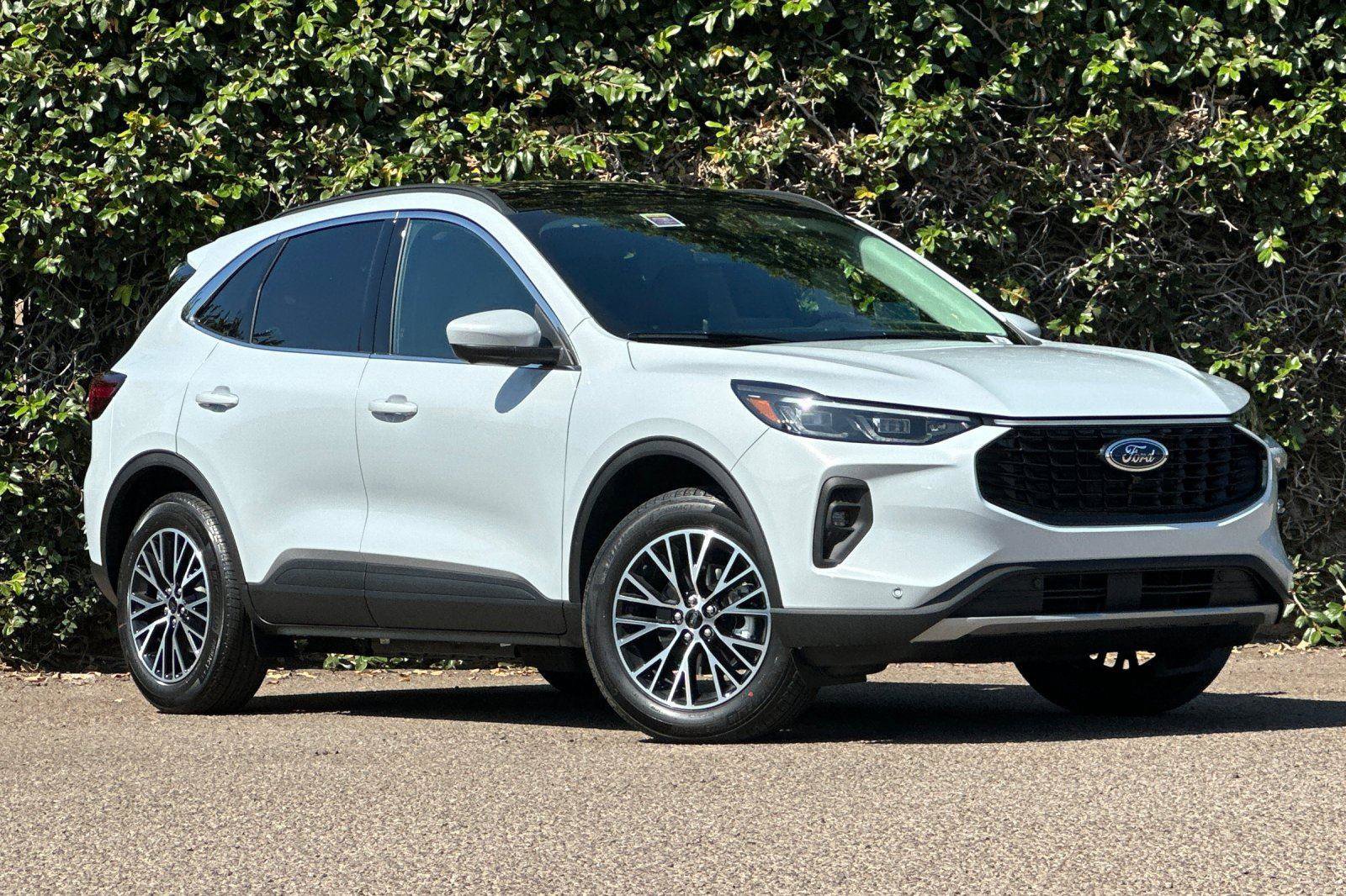 New 2025 Ford Escape SE w/ PHEV Premium Package image 1