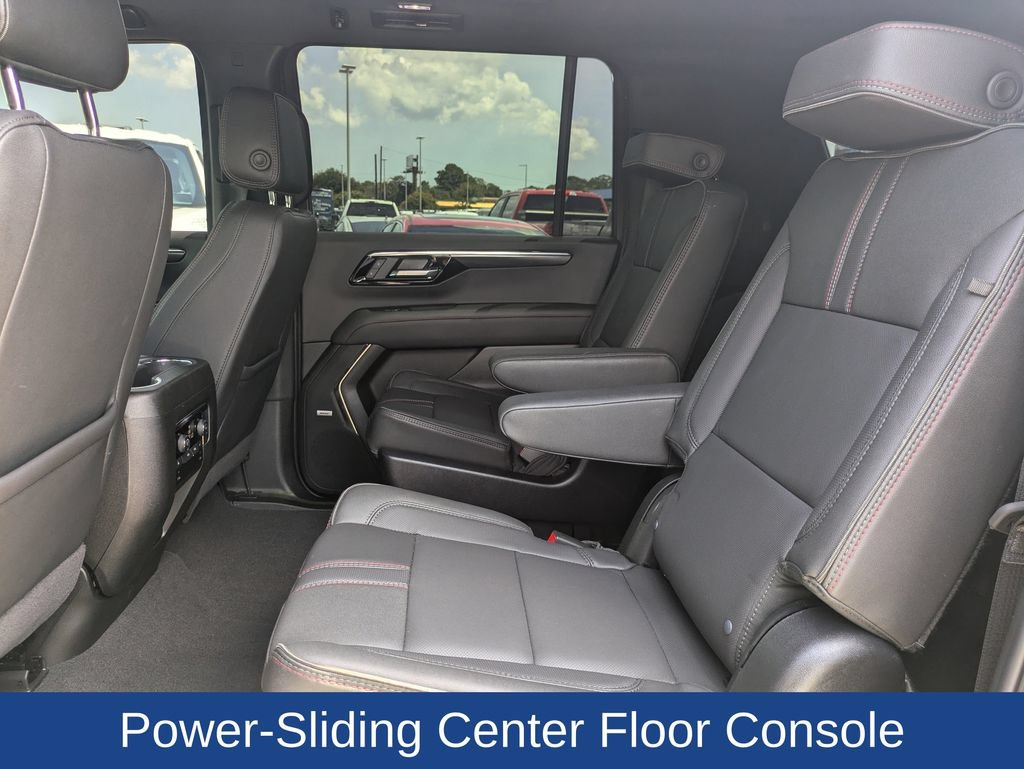 Used 2026 Chevrolet Suburban RST w/ RST Capability Package AWD/4WD image 16