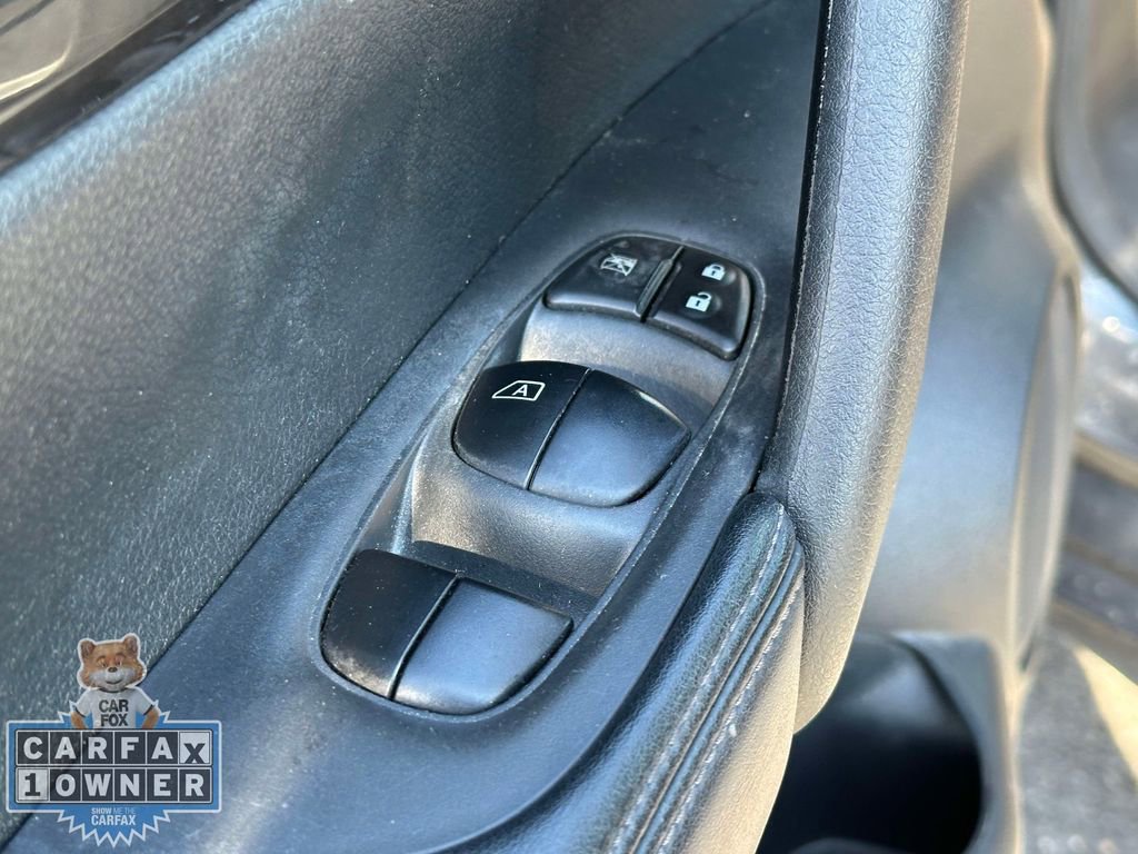 Used 2020 Nissan Rogue S AWD/4WD image 17
