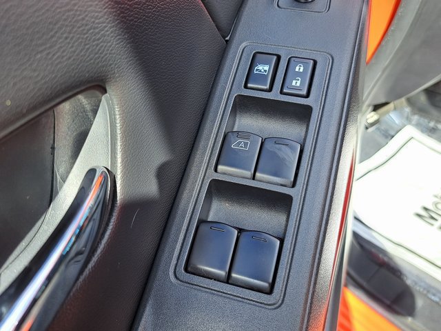 Used 2025 Nissan Frontier PRO-4X AWD/4WD image 19