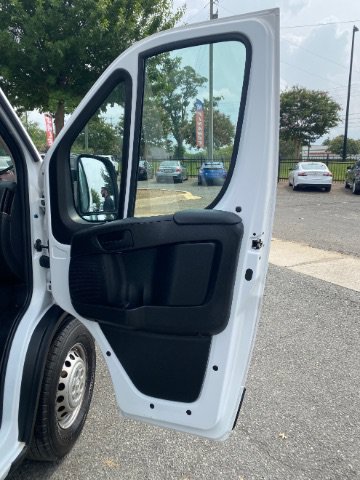 Used 2024 RAM ProMaster 2500 w/ Convenience Group FWD image 13