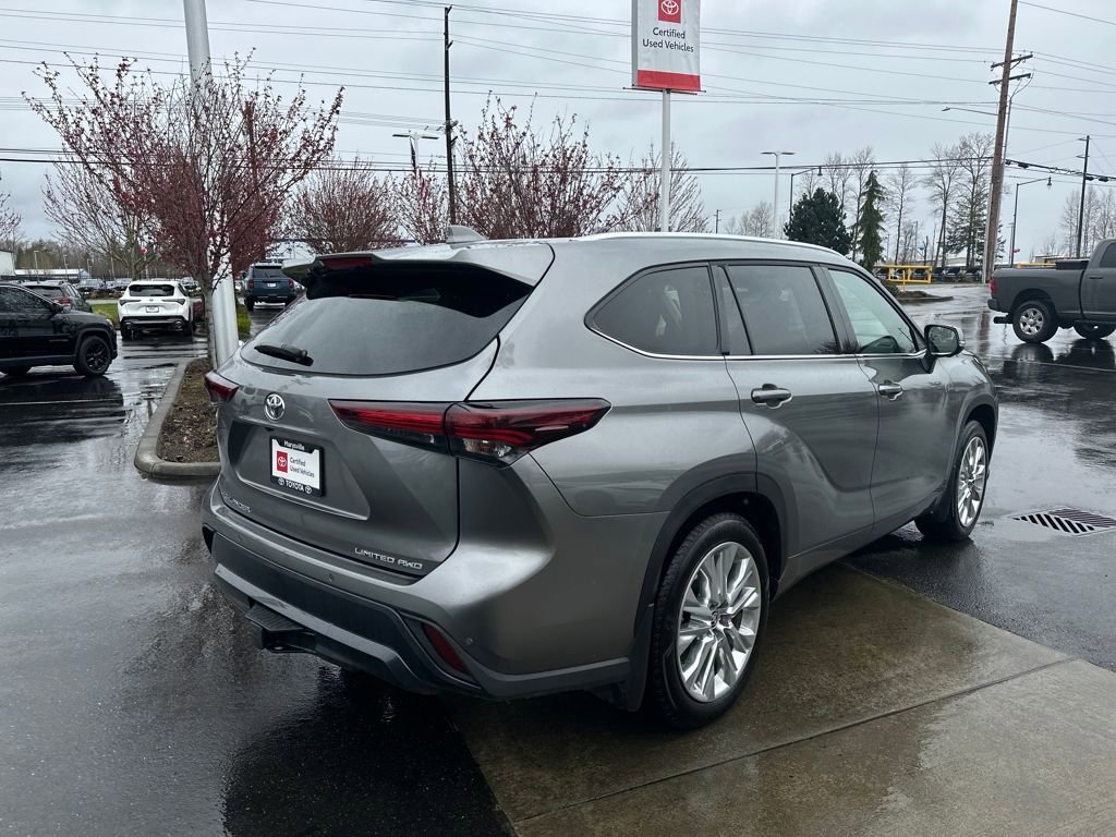 Certified 2025 Toyota Highlander Limited image 5