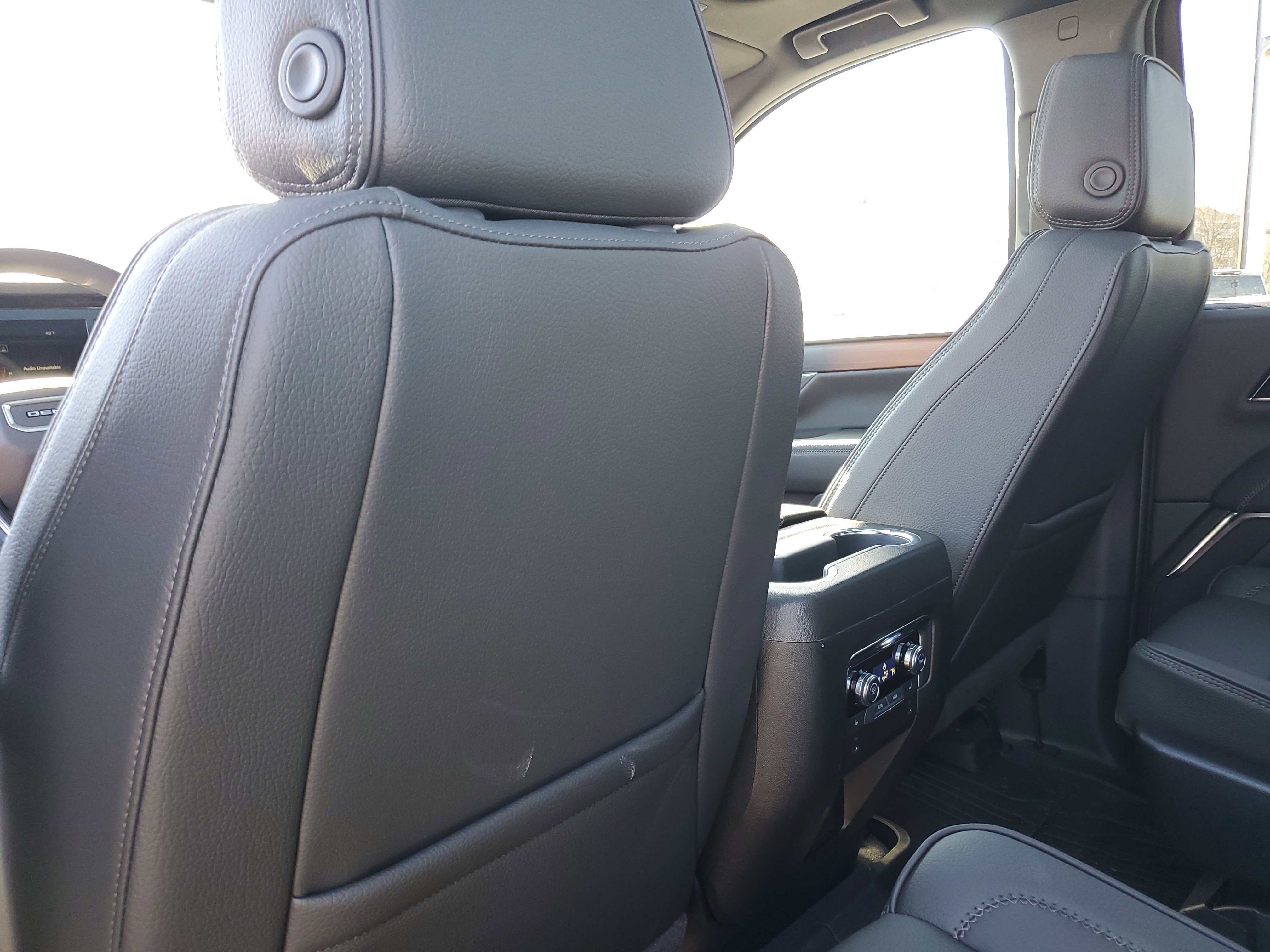 New 2025 GMC Yukon XL Denali w/ Sun & Power Step Package image 33