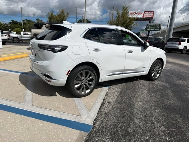 Used 2022 Buick Envision Avenir w/ Technology Package II FWD image 8