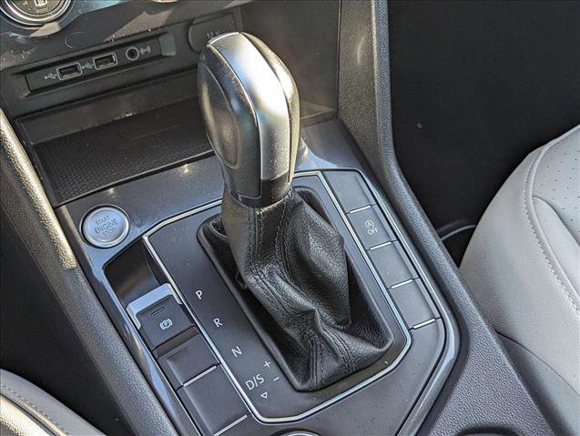 Used 2020 Volkswagen Tiguan SE image 12