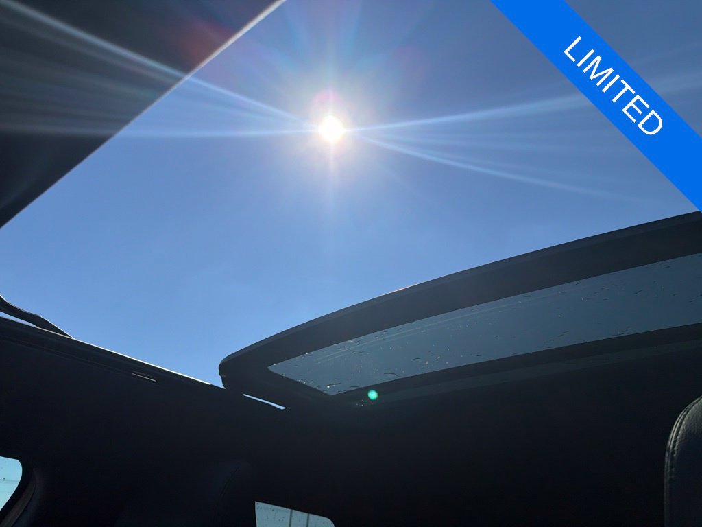 Used 2025 Jeep Compass Limited w/ Sun & Sound Group AWD/4WD image 21