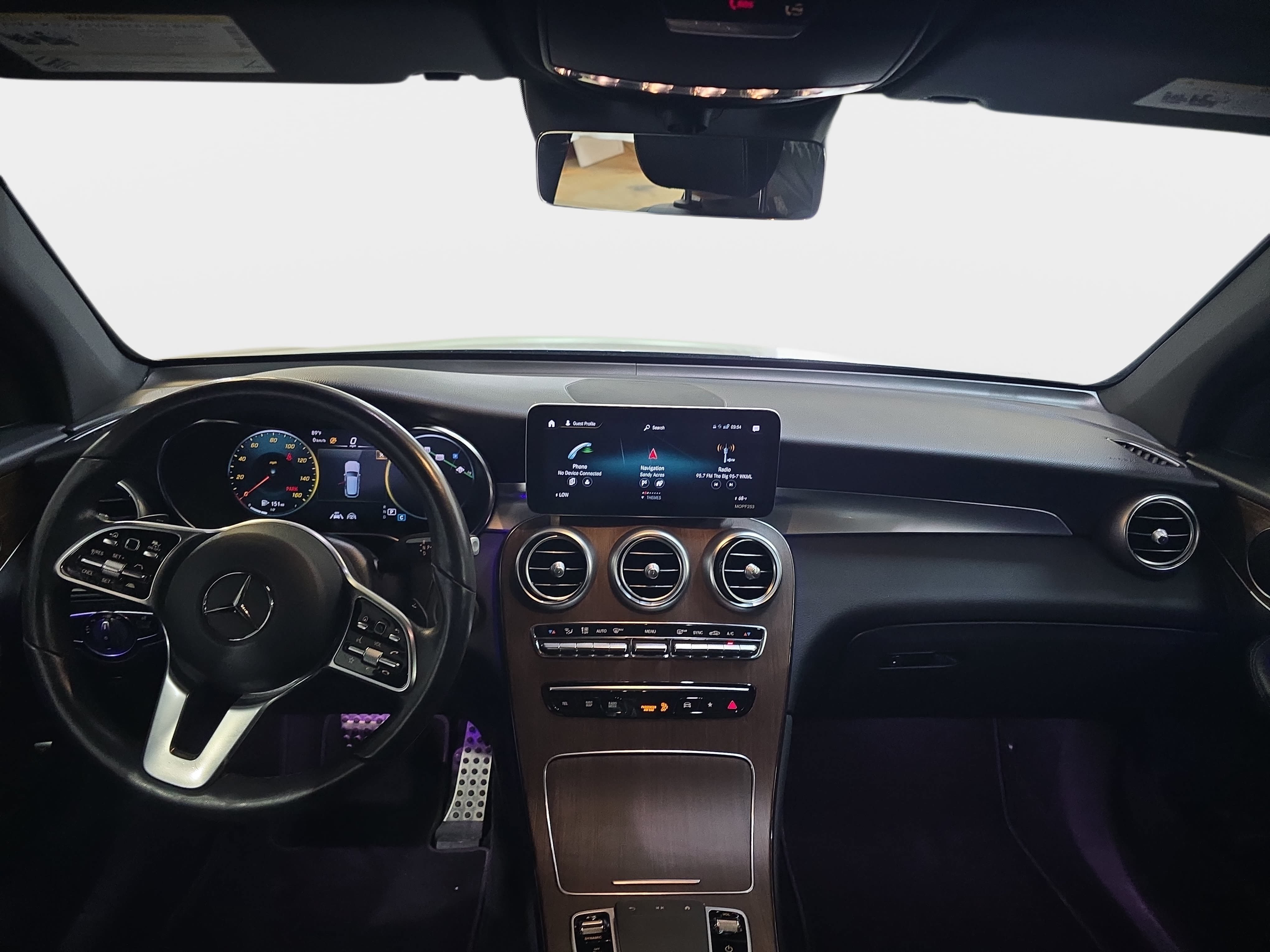 Used 2022 Mercedes-Benz GLC 300 4MATIC image 10