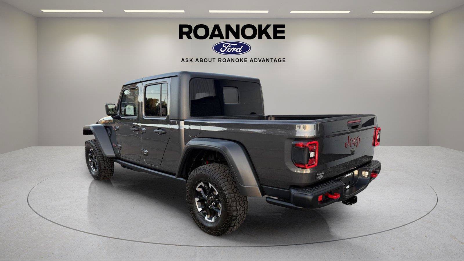 Used 2026 Jeep Gladiator Rubicon AWD/4WD image 9
