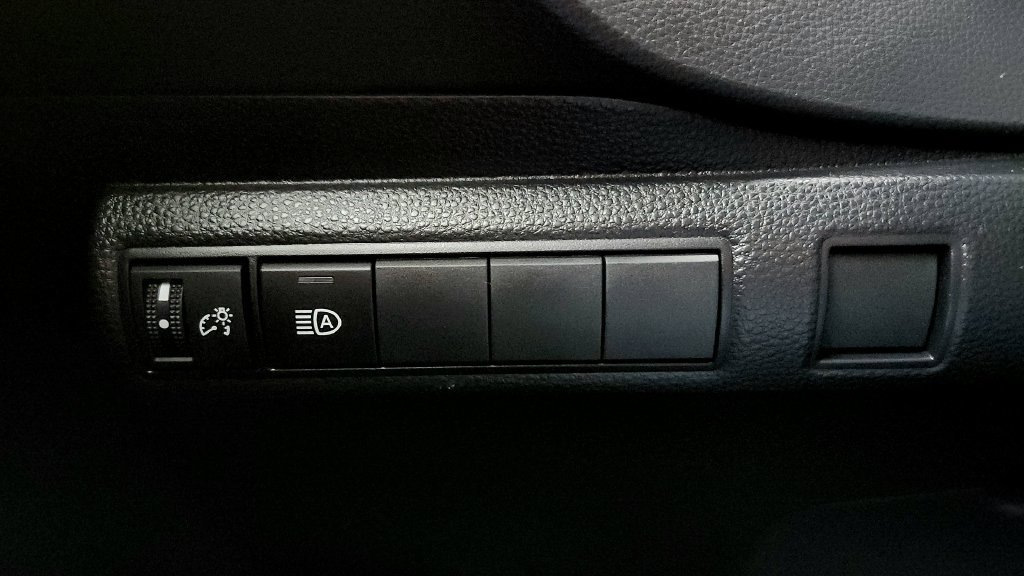 Used 2024 Toyota Corolla LE FWD image 32