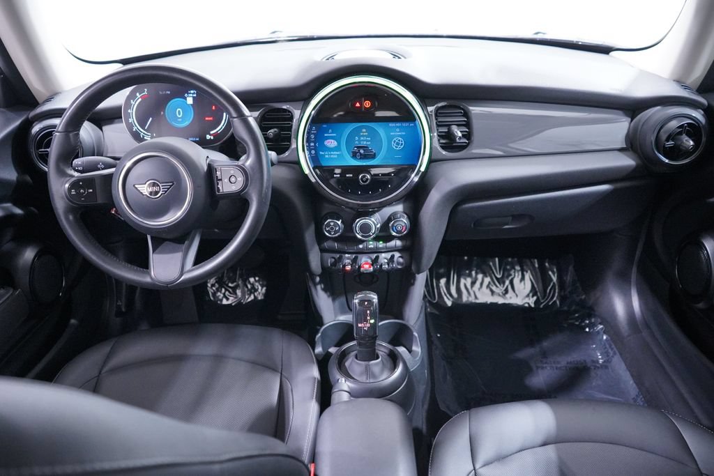 Used 2024 MINI Cooper 2-Door Hardtop FWD image 10