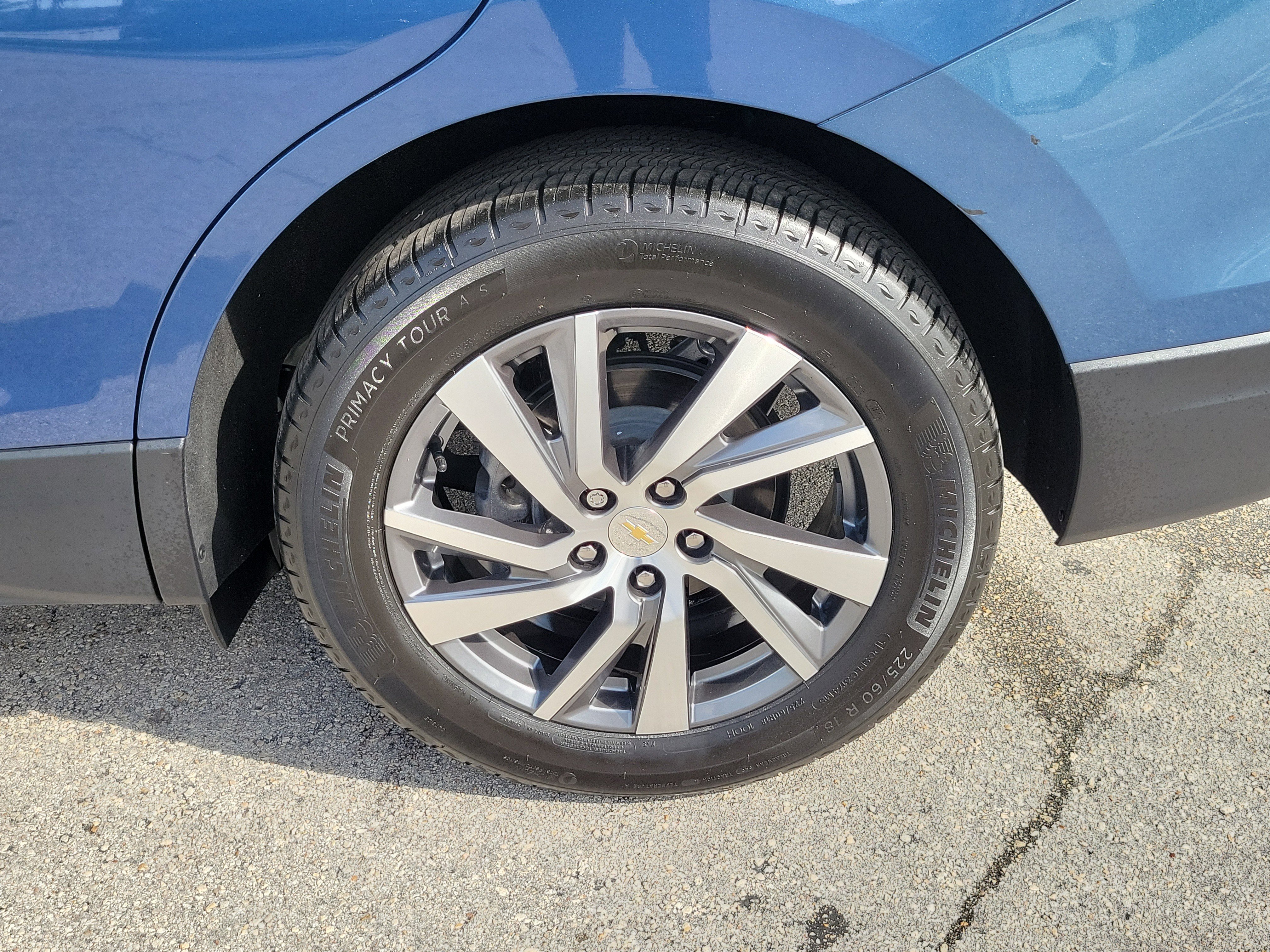 Used 2024 Chevrolet Equinox LT FWD image 28