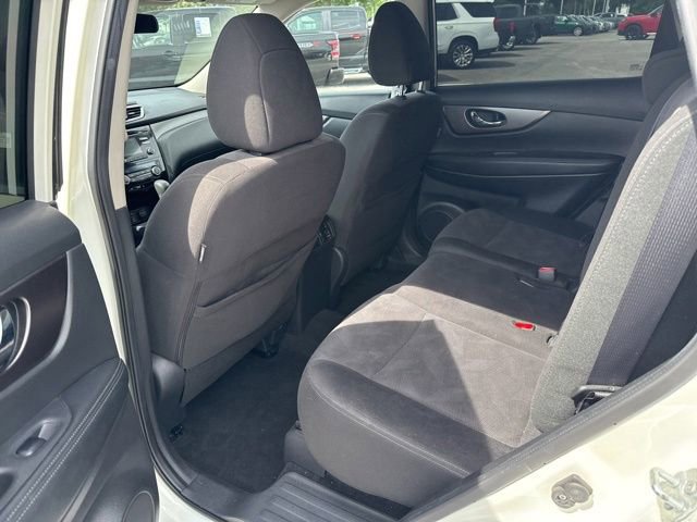 Used 2016 Nissan Rogue SV FWD image 20