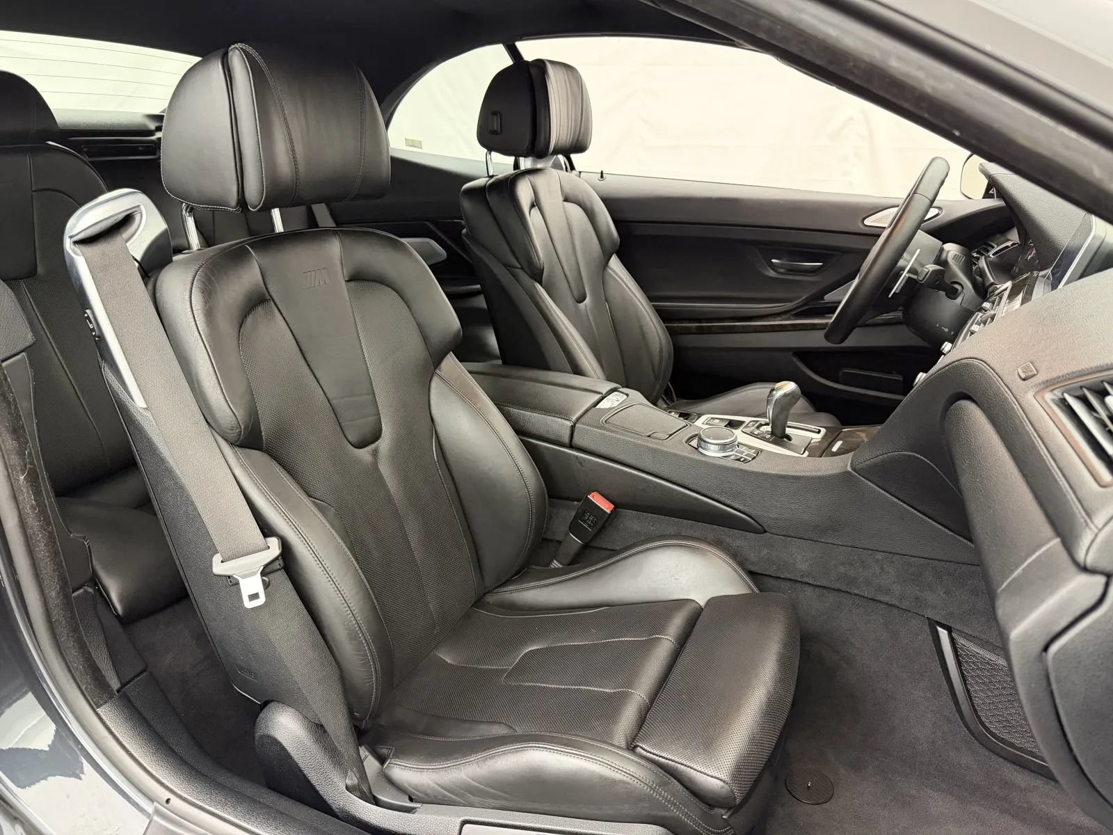 Used 2017 BMW M6 Convertible RWD image 41