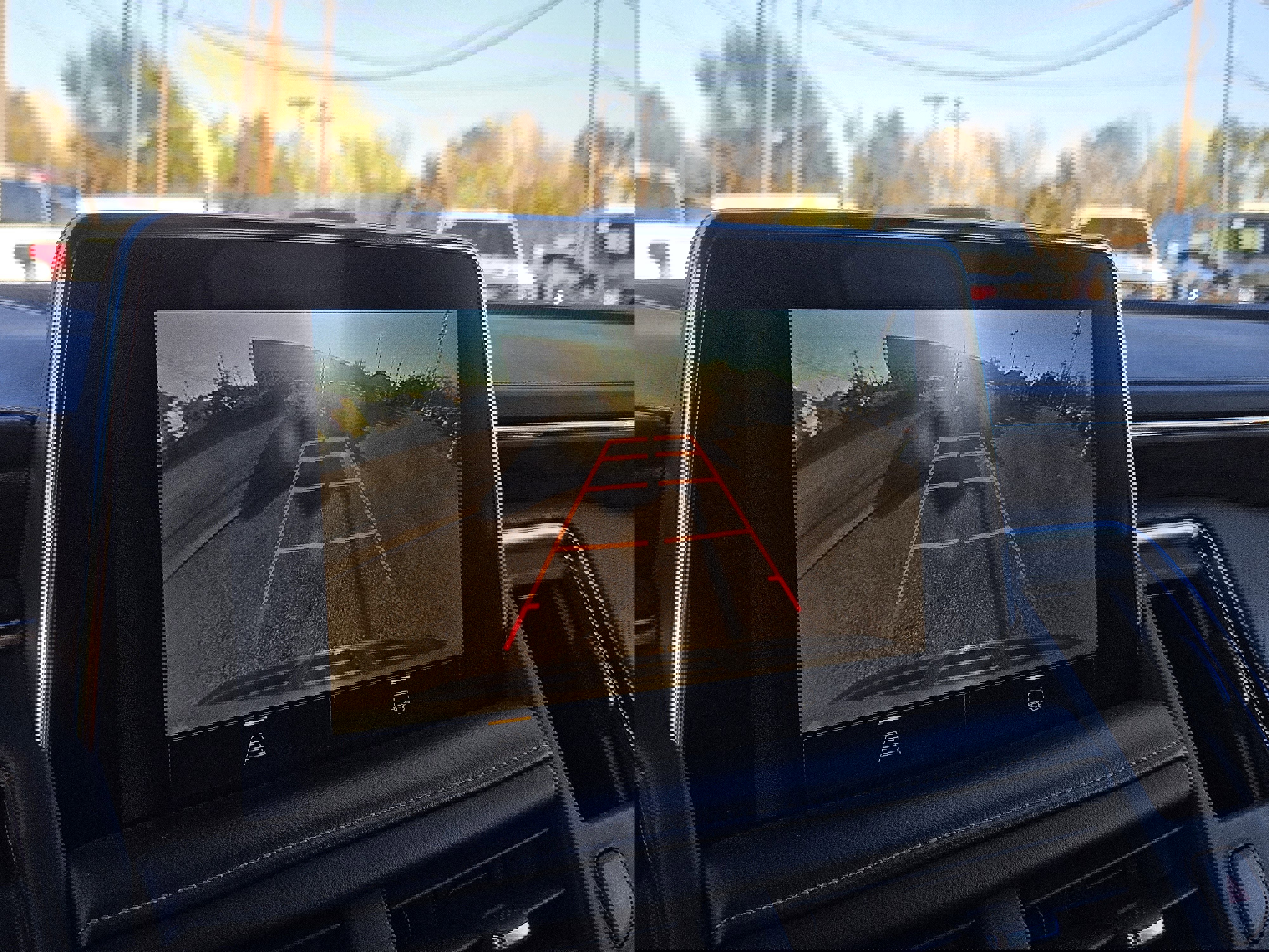 Used 2023 Chevrolet Suburban Premier image 19